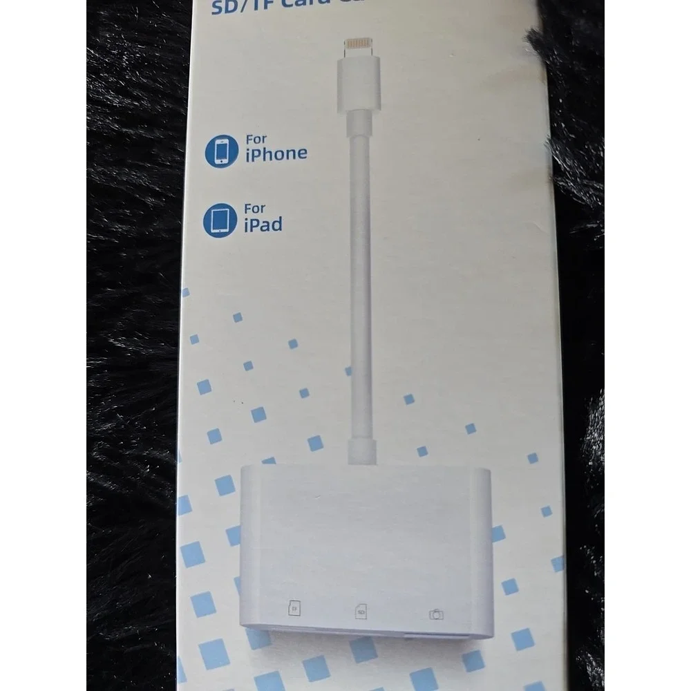 SD‎ Card Reader for iPhone iPad New Sealed In Box